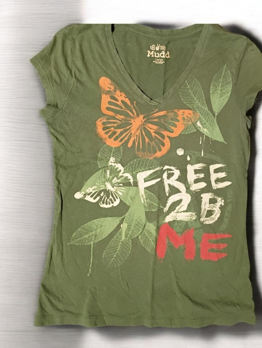 Vintage Mudd Olive Green Butterfly Graphic V-Neck Tee - Size Large